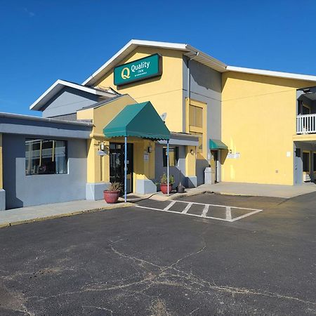 Quality Inn Grand Rapids Near Downtown Wyoming Exterior photo